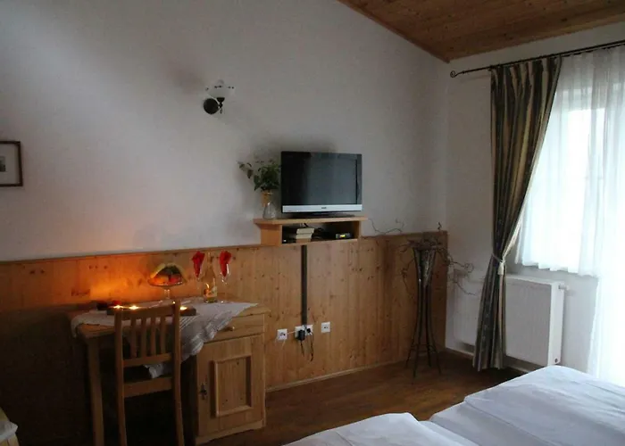 Lodge Weingut Schatz *